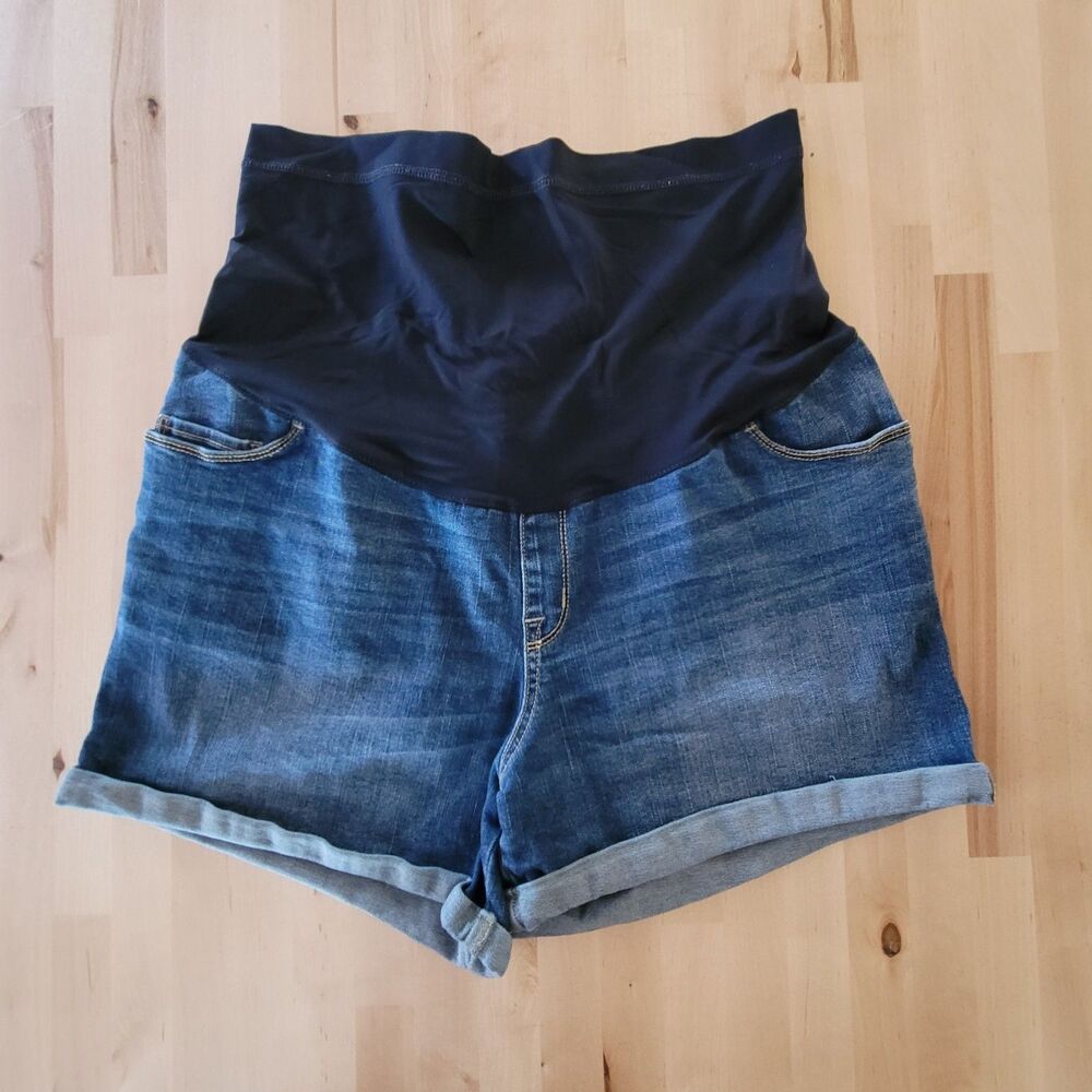 Liz Lange Maternity Size Large Midi Full Panel Cuffed Stretch Jean Shorts